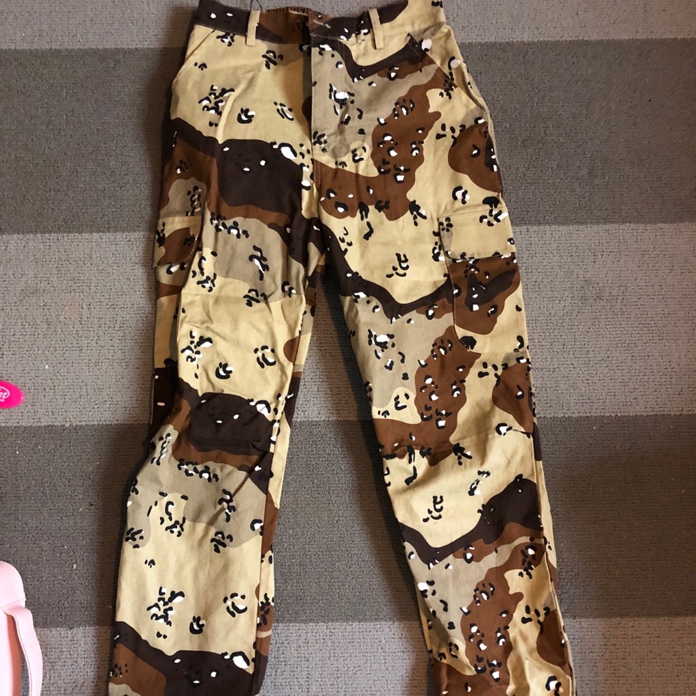 camo army pants